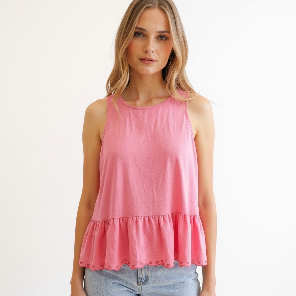 🍓$5 Pick!🍓 Old Navy Coral Peplum Top With Scalloped Hem and Key Hole Back